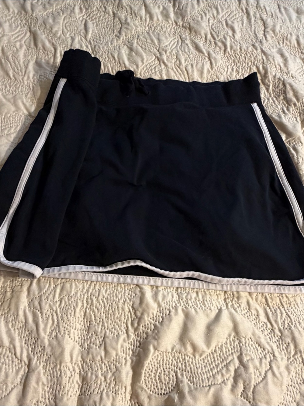 Reitmans Black Skort with White Trim